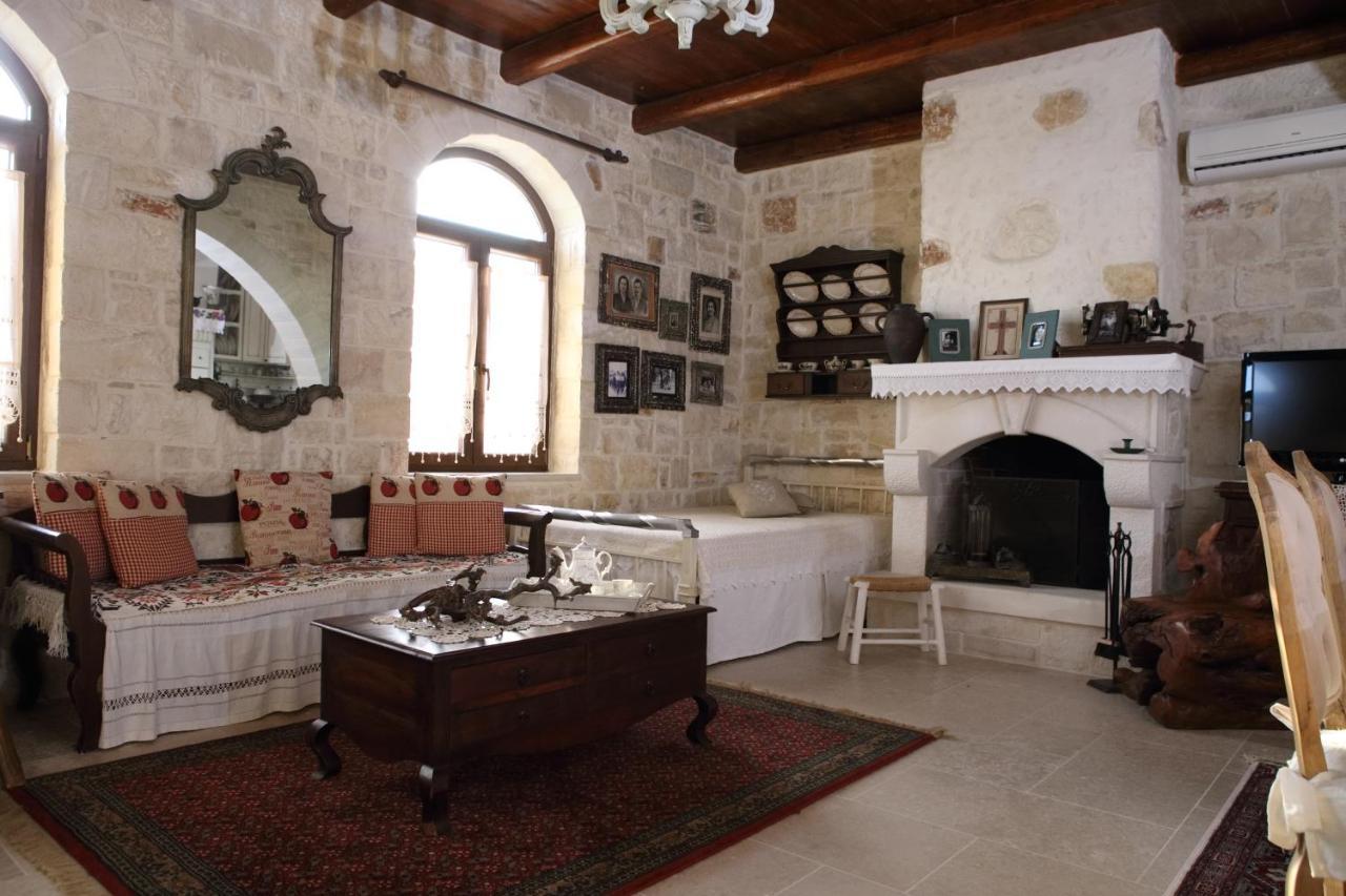 Villa Athina - Irene Country House Ierápetra Eksteriør billede