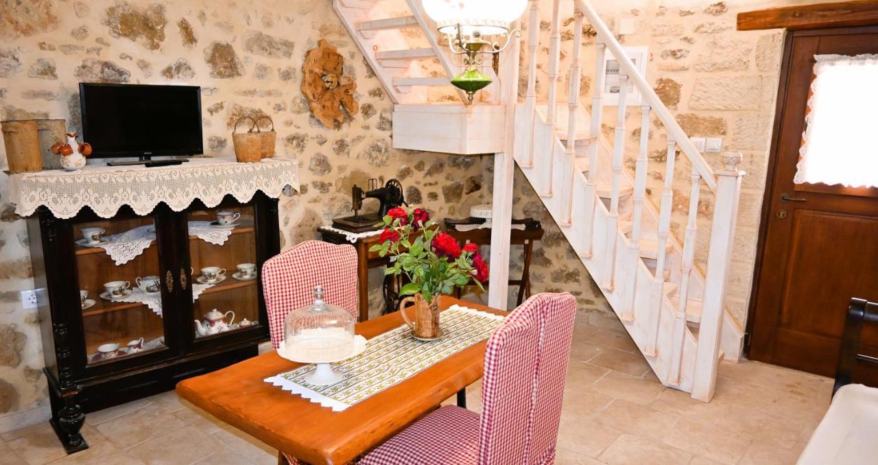 Villa Athina - Irene Country House Ierápetra Eksteriør billede